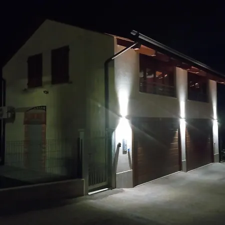 Ca' Mia Apartment *